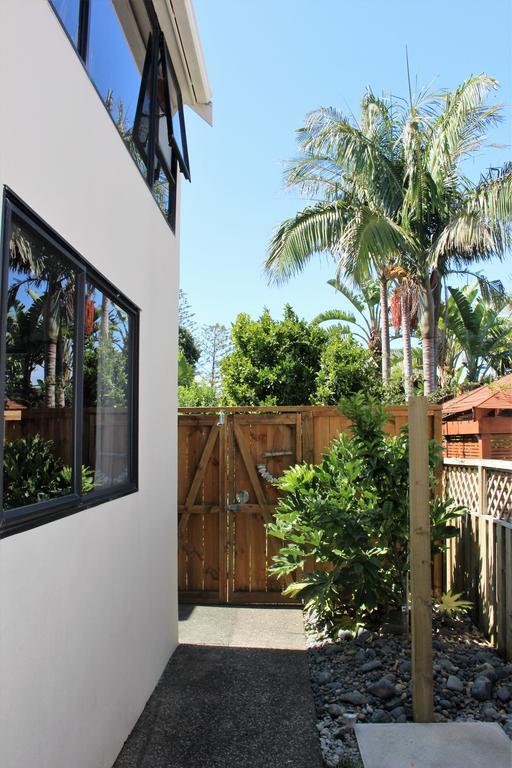 Close To Beach Auckland Exterior photo